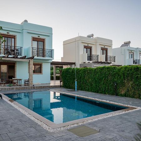 Petra Villas Gennadi Luaran gambar