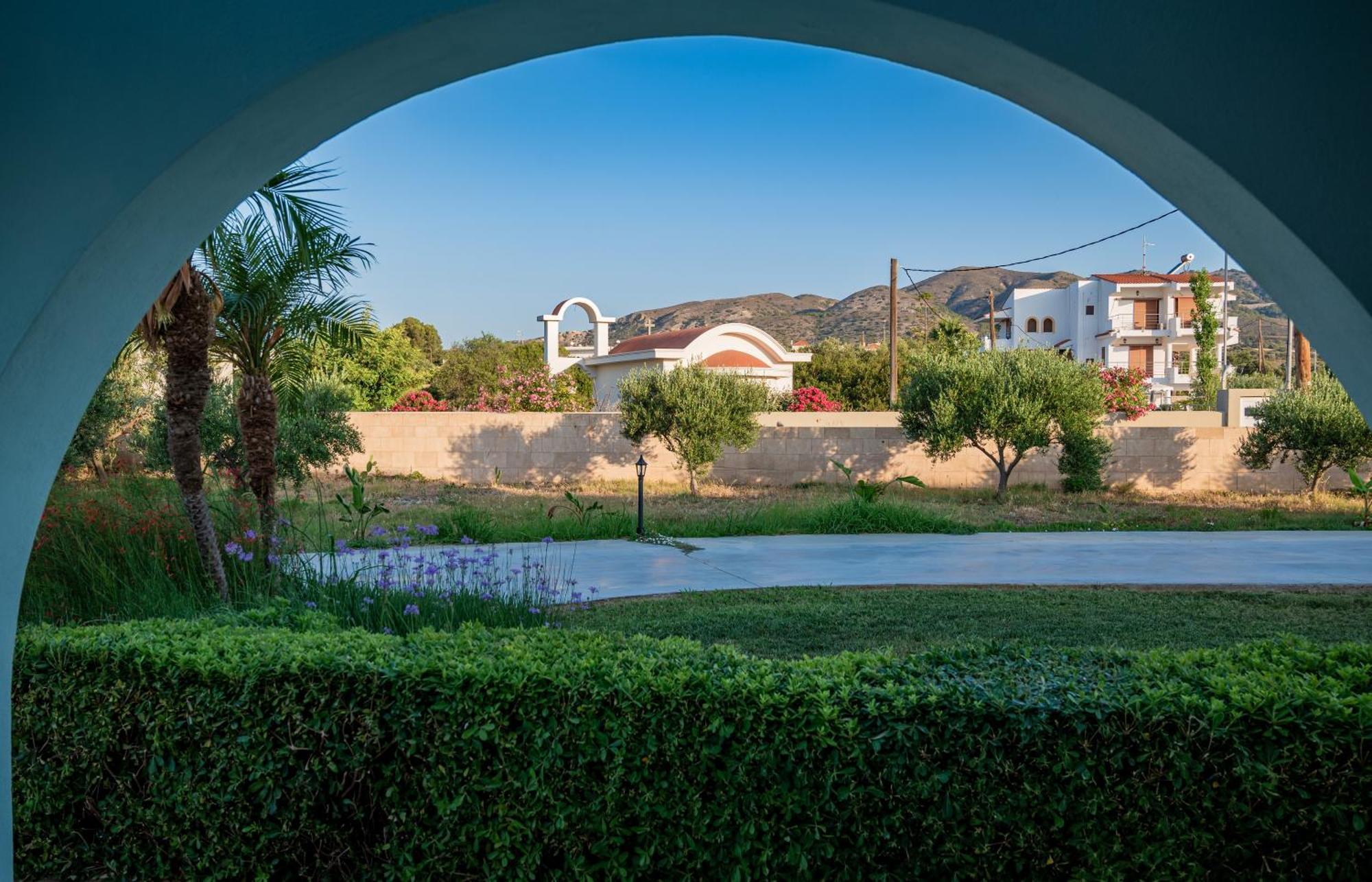 Petra Villas Gennadi Luaran gambar