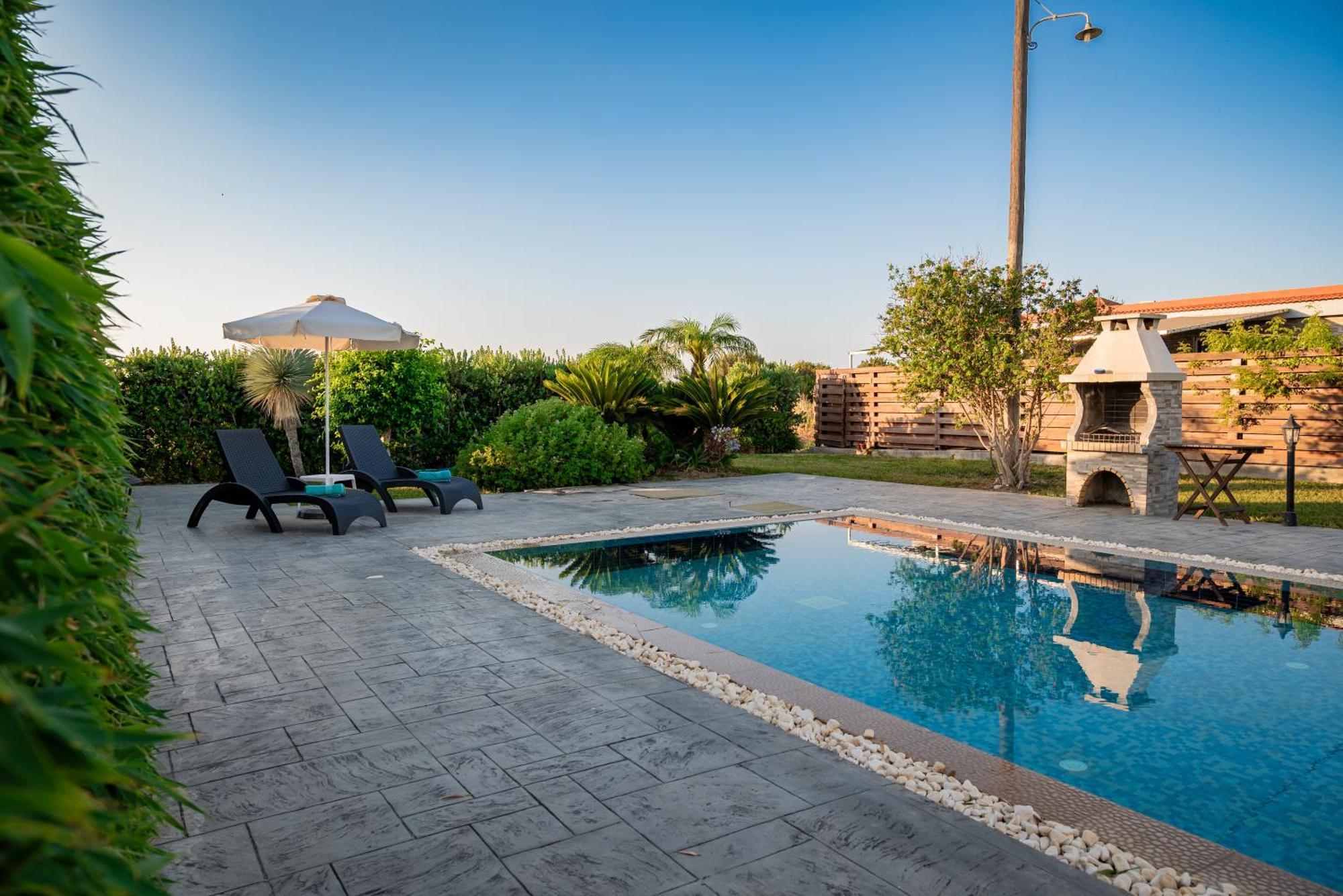 Petra Villas Gennadi Luaran gambar