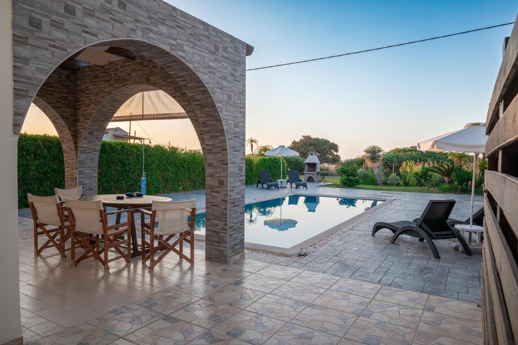 Petra Villas Gennadi Luaran gambar