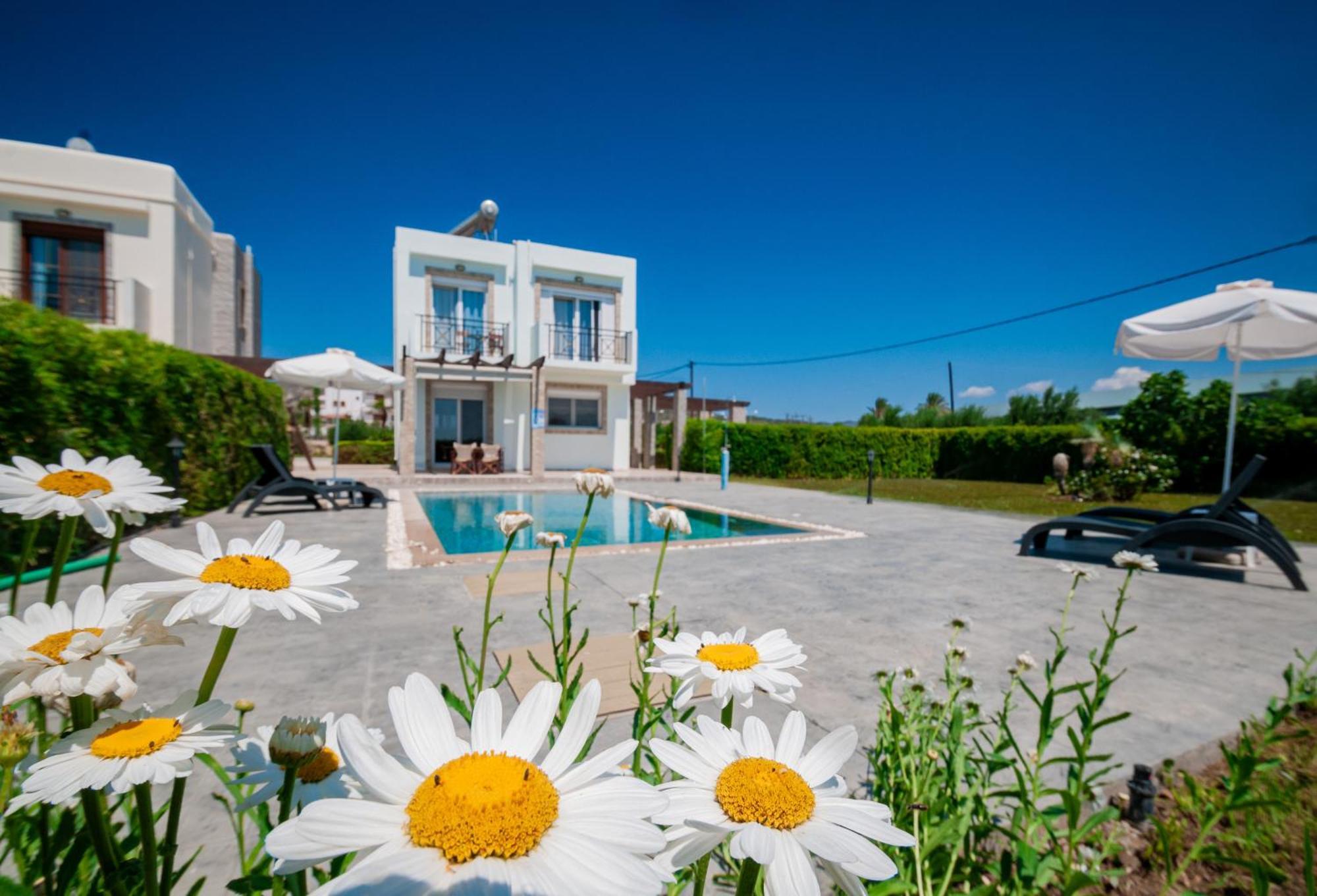 Petra Villas Gennadi Luaran gambar