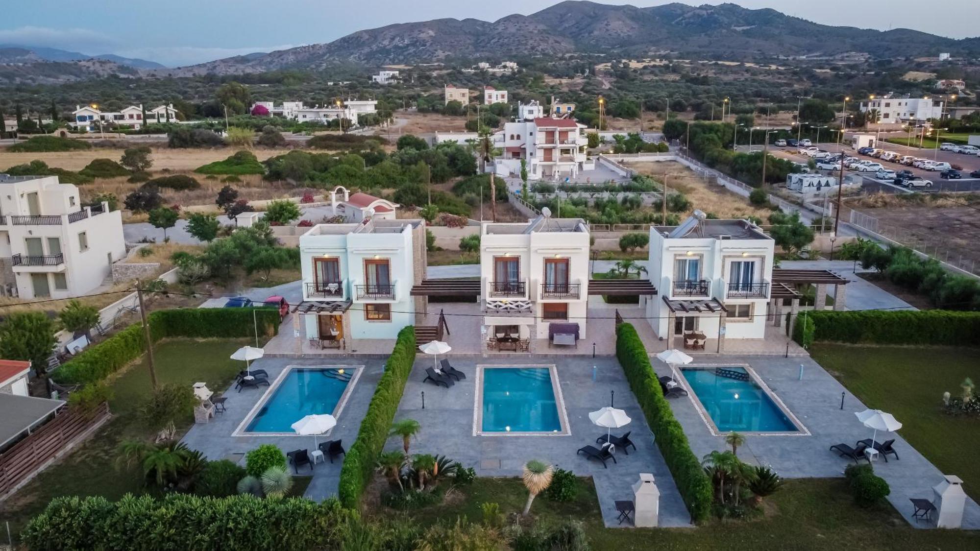 Petra Villas Gennadi Luaran gambar
