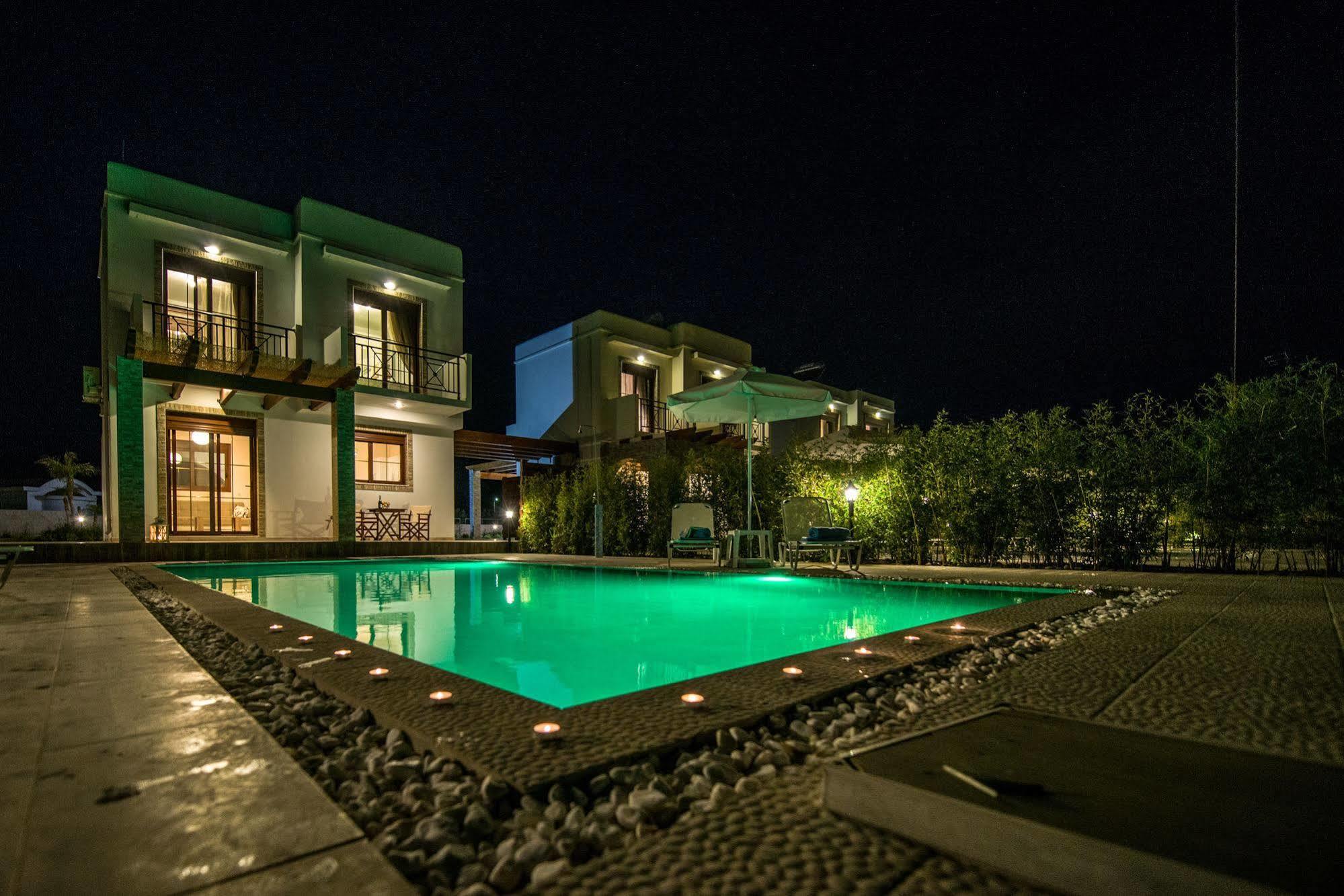 Petra Villas Gennadi Luaran gambar