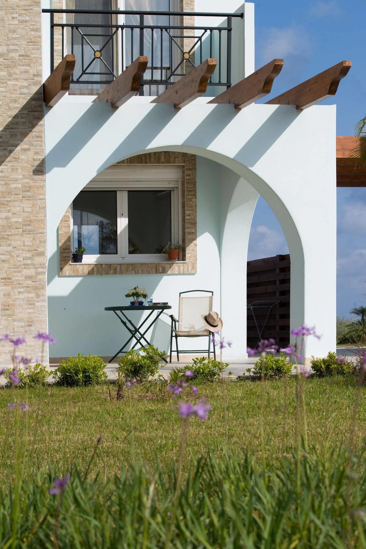 Petra Villas Gennadi Luaran gambar